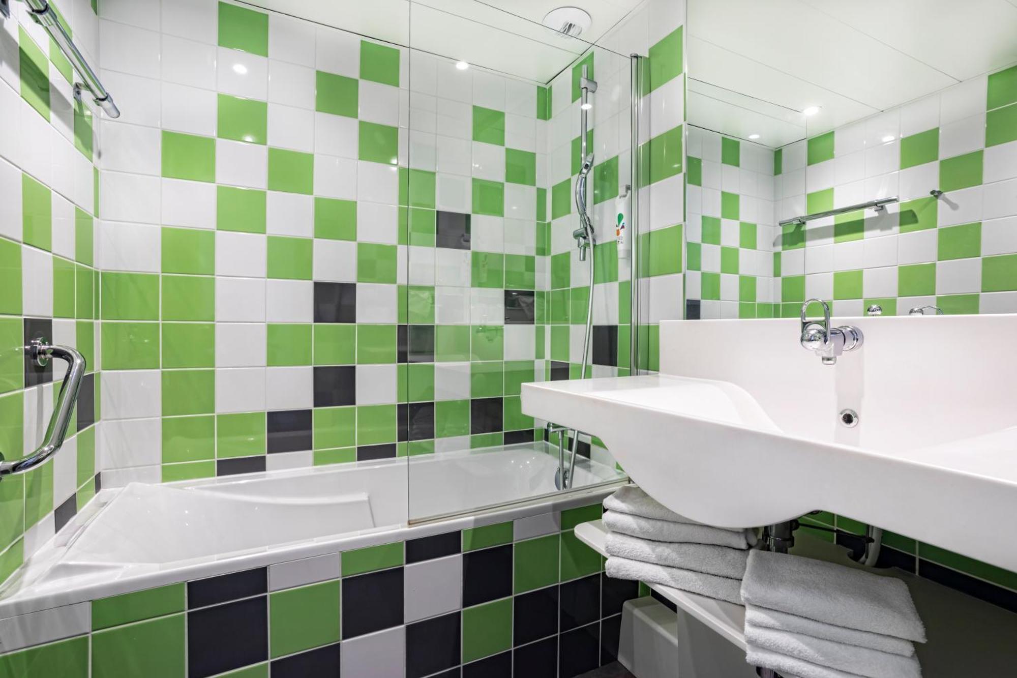 Standard Double Room 1 double bed 1 sofa bed a bath